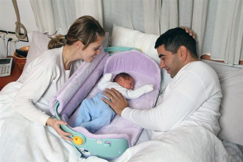 Фото родителей с новорожденными